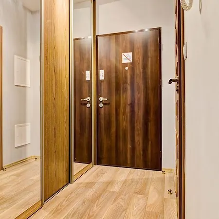 E-apartamenty Koscielna 33 * Poznan